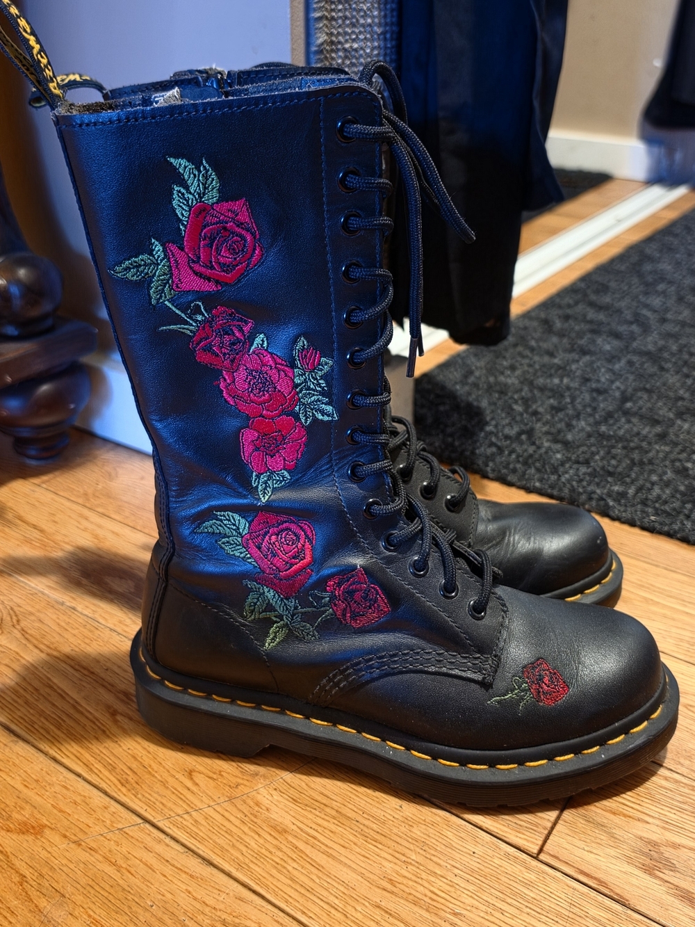 Dr. Martens 1914 VONDA LEATHER MID CALF BOOTS